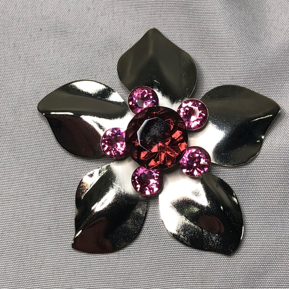 Silver Tone Pink Red Rhinestone Flower Brooch Pin Floral Crystal Accessory